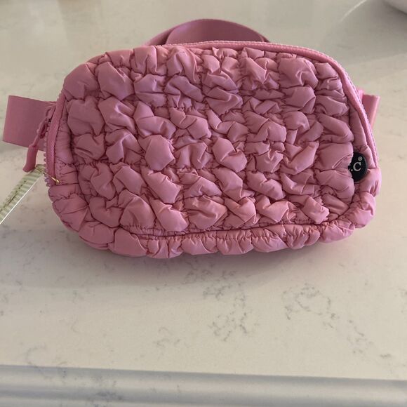 C.C Everyday Quilted Puffer Cross Body Waterproof Mini Belt Bag Fanny Pack - Picture 1 of 6